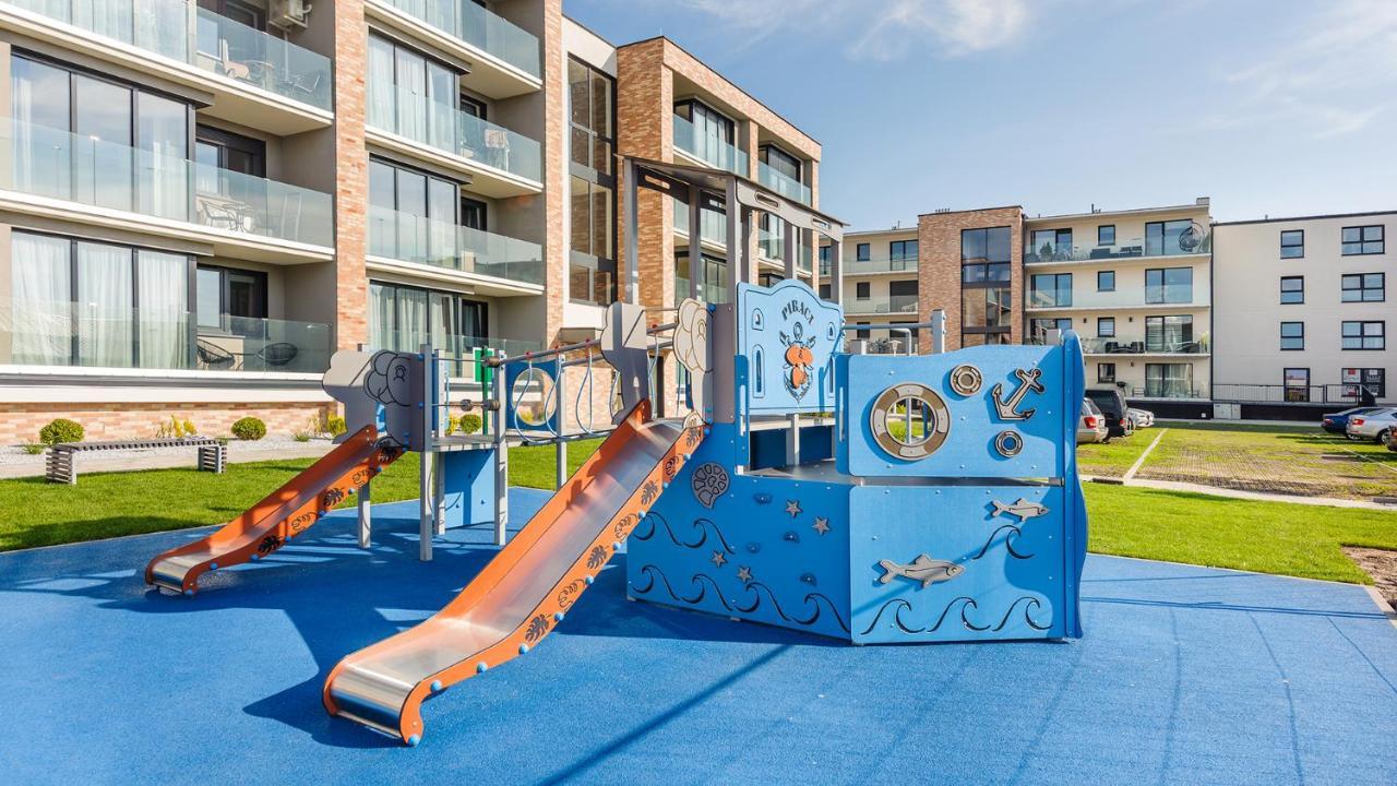 Appartamento Apartament Modern Z 1 Sypialnia 2 F Perlowa Przystan - Holiday City Kołobrzeg Esterno foto